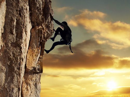 Bergbeklimmer in de zon