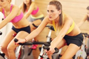 Welke spieren worden getraind als je een hometrainer gebruikt?