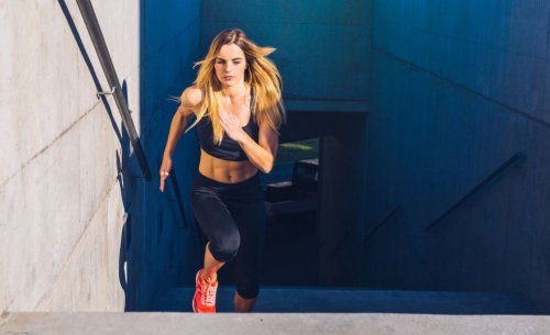 strakke billen traplopen