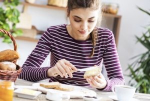 Eiwitrijke snacks om van te genieten tussen de maaltijden
