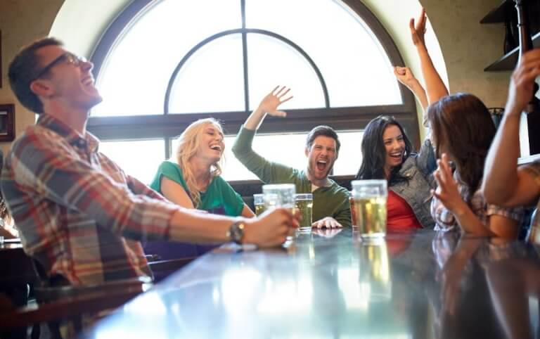Feestje met alcoholvrij bier