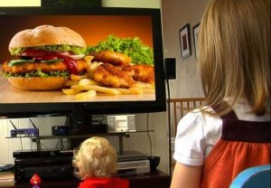 Moeten we de reclame voor junkfood beperken?