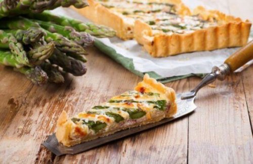 Quiche hoort bij de heerlijke recepten met asperge