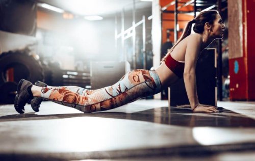 Voeg burpees toe aan je training om snel gewicht te verliezen