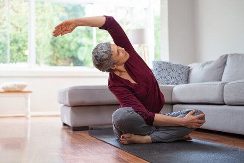 Wat doe je als je pijn ervaart bij het beoefenen van yoga?