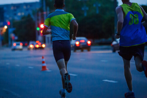 Redenen om 's avonds hard te lopen