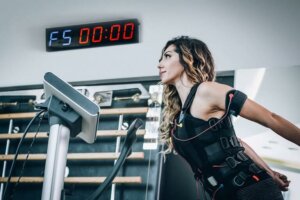 Trainen met elektrostimulatie: werkt het echt?