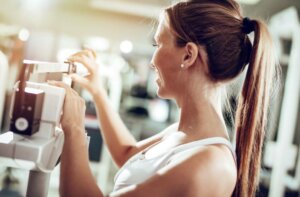 Acht eenvoudige manieren om lichaamsvet te verliezen