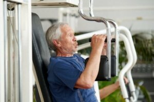Het verband tussen krachttraining en veroudering