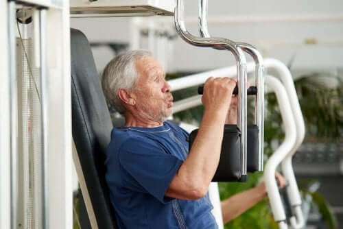 Het verband tussen krachttraining en veroudering