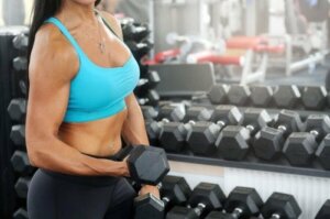 Dumbbell-oefeningen: trainen met halters